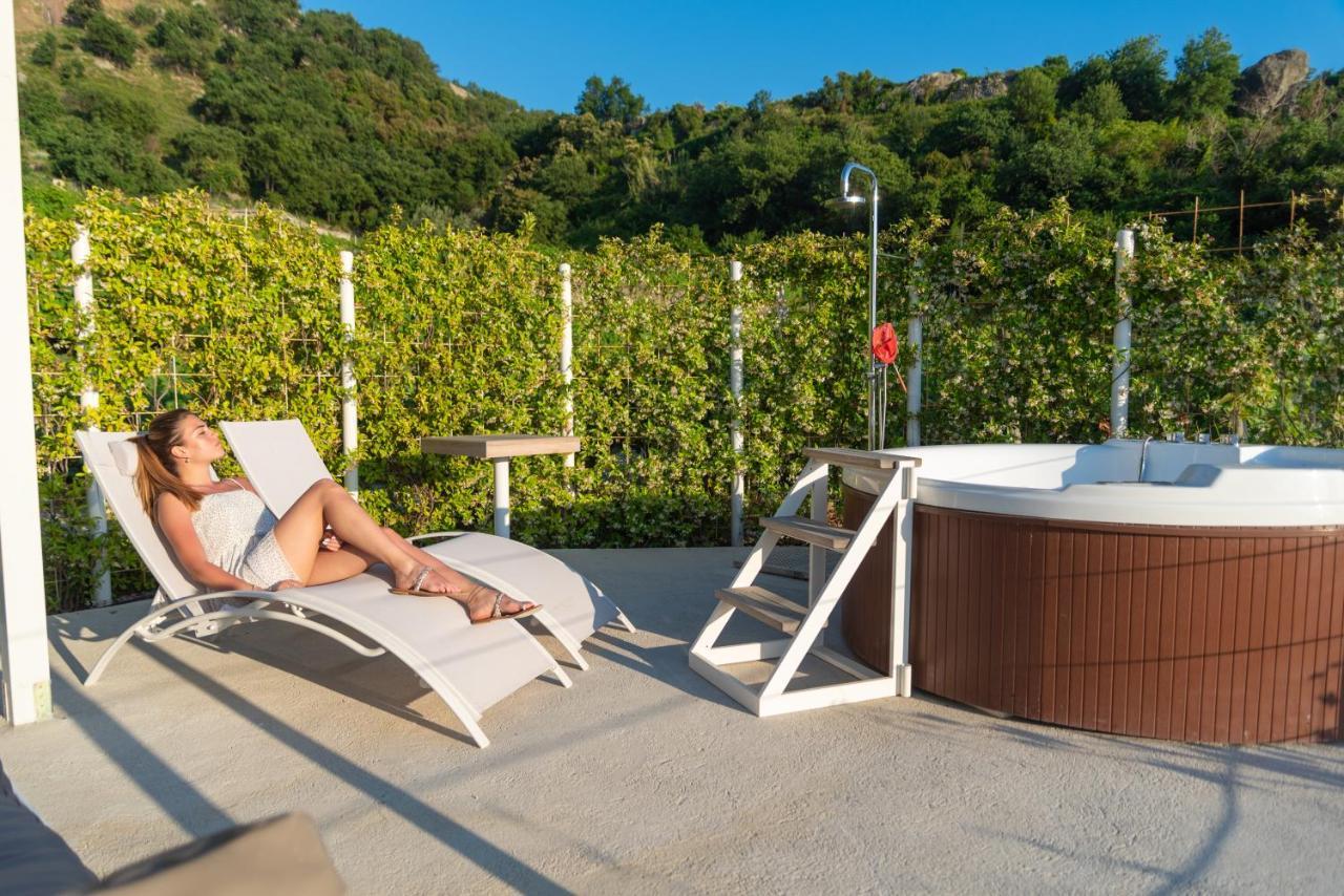 Tenuta C'Est La Vie Forio  ภายนอก รูปภาพ