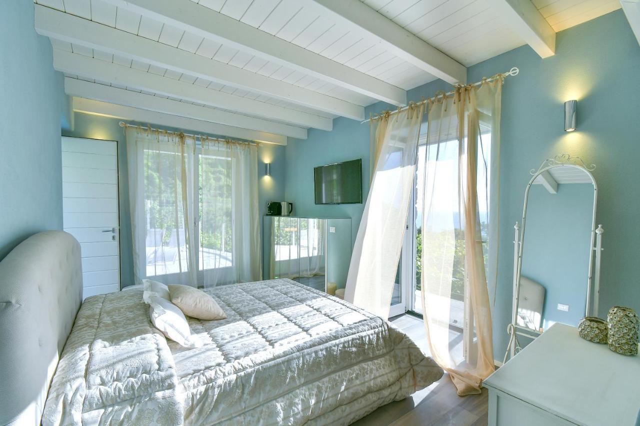 Tenuta C'Est La Vie Forio  ภายนอก รูปภาพ