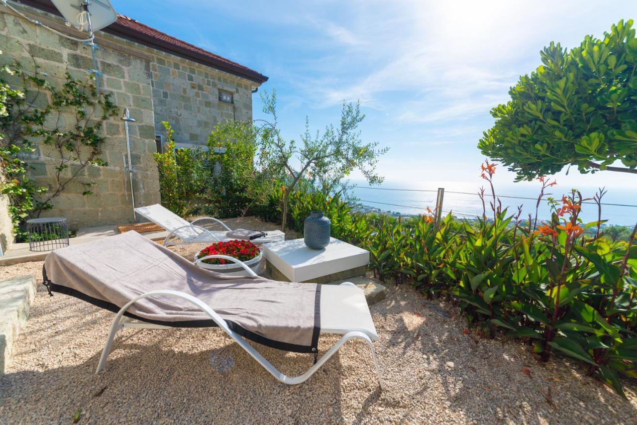 Tenuta C'Est La Vie Forio  ภายนอก รูปภาพ